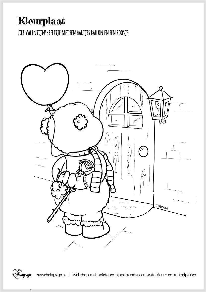 Kleurplaat Valentijnsdag met een beertje en een hartjes ballon.