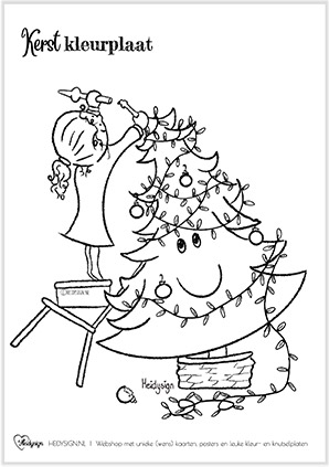 Grappige kerst kleurplaat met een grote kerstboom en een meisje die deze versierd. Gratis te downloaden.