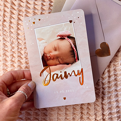 Geboortekaartje meisje, roze met babyfoto en koperfolie